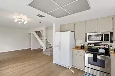 10049 Elgin River Court, Rancho Cordova, CA 95670 - Photo 15