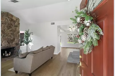 10049 Elgin River Court, Rancho Cordova, CA 95670 - Photo 5