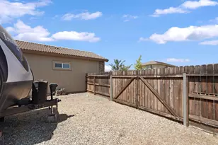 2013 Van Ruiten Dr, Lodi, CA 95242 - Photo 19