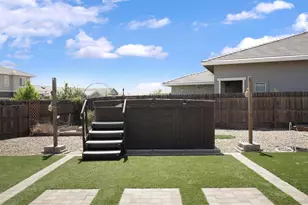 2013 Van Ruiten Dr, Lodi, CA 95242 - Photo 33