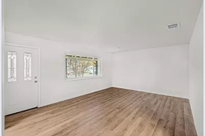 580 Lampasas Avenue, Sacramento, CA 95815 - Photo 9