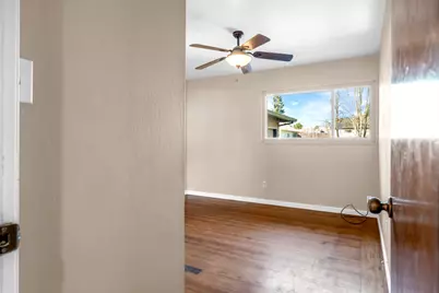 7636 Kensington Drive, Citrus Heights, CA 95610 - Photo 13