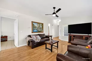 8312 Fintown Ct, Sacramento, CA 95828 - Photo 9