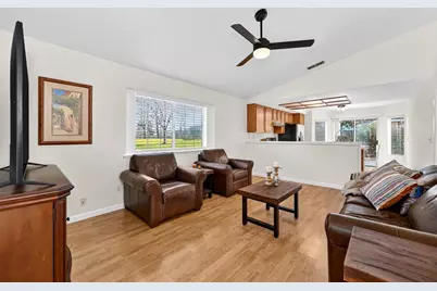 8312 Fintown Court, Sacramento, CA 95828 - Photo 7