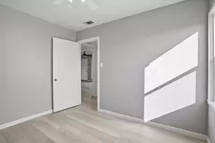 1436 Sterling St, Sacramento, CA 95822 - Photo 21