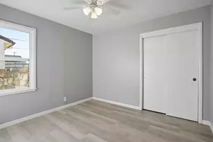 1436 Sterling St, Sacramento, CA 95822 - Photo 19