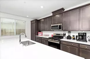 8808 Irondequoit Wy, Sacramento, CA 95829 - Photo 11