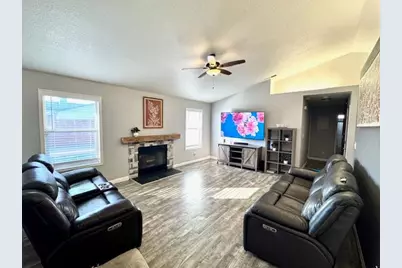 1017 Stillwater Lane, Modesto, CA 95351 - Photo 17
