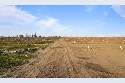 14926 Peach Avenue, Livingston, CA 95334 - Photo 7