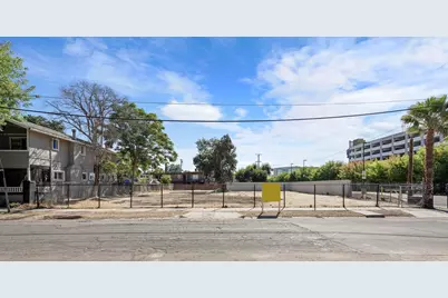 522 N Van Buren Street, Stockton, CA 95203 - Photo 3
