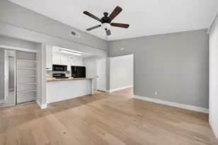 7639 Clover Woods Ct, Sacramento, CA 95828 - Photo 9