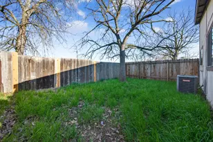 7639 Clover Woods Ct, Sacramento, CA 95828 - Photo 31