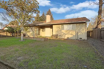 8215 Manhattan Drive, Stockton, CA 95210 - Photo 37