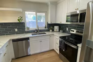 8936 Fashion Dr, Sacramento, CA 95826 - Photo 3