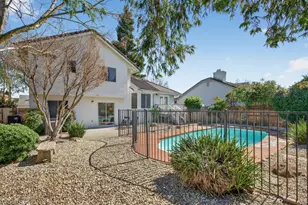 19 Whitestone Ct, Elk Grove, CA 95758 - Photo 35