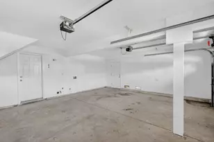 19 Whitestone Ct, Elk Grove, CA 95758 - Photo 41