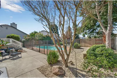 19 White Stone Court, Elk Grove, CA 95758 - Photo 33