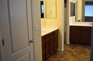 935 Mono St, Manteca, CA 95337 - Photo 23