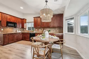 705 Machado Ln, Roseville, CA 95678 - Photo 13