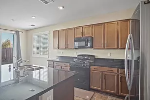 15272 Flycatcher Dr, Lathrop, CA 95330 - Photo 5