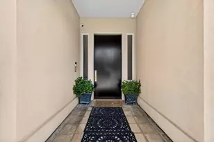 818 Sierra Oaks Vista Ln, Sacramento, CA 95864 - Photo 3