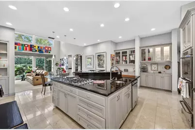 818 Sierra Oaks Vista Lane, Sacramento, CA 95864 - Photo 17