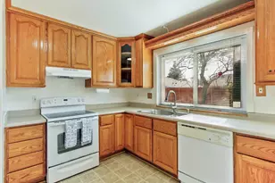 1370 Old W Dr, Sacramento, CA 95834 - Photo 11