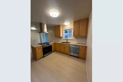 9314 Cherbourg Way, Stockton, CA 95210 - Photo 3