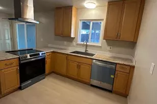 9314 Cherbourg Way, Stockton, CA 95210 - Photo 5