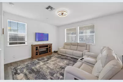 6 Aurum Park Court, Sacramento, CA 95838 - Photo 3