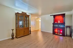 8208 Dierks Rd, Sacramento, CA 95830 - Photo 11