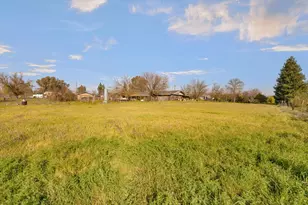 8208 Dierks Rd, Sacramento, CA 95830 - Photo 43