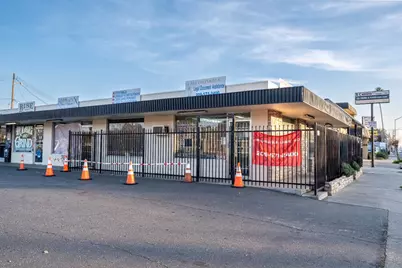 1026 McHenry Avenue, Modesto, CA 95350 - Photo 9