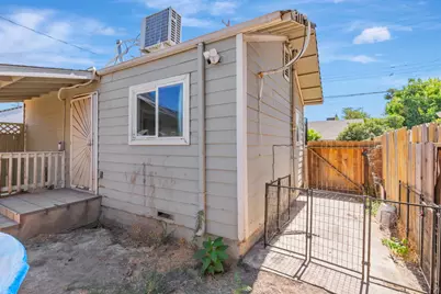 536 E Locust, Lodi, CA 95240 - Photo 17