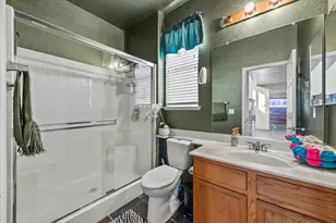 9820 Spring View Way, Elk Grove, CA 95757 - Photo 17