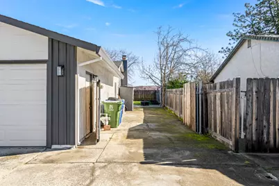 205 Briarcliff Drive, Folsom, CA 95630 - Photo 49