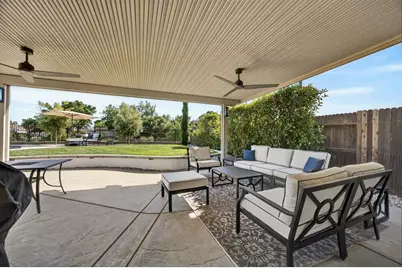5204 Crown Bench Circle, Elk Grove, CA 95757 - Photo 51