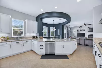 5204 Crown Bench Circle, Elk Grove, CA 95757 - Photo 21