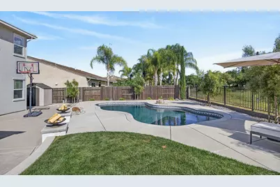 5204 Crown Bench Circle, Elk Grove, CA 95757 - Photo 57