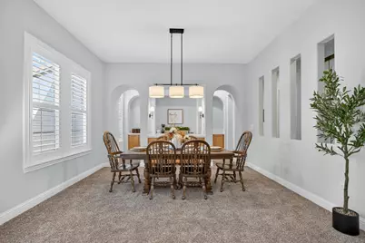 5204 Crown Bench Circle, Elk Grove, CA 95757 - Photo 11