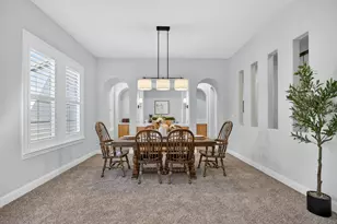 5204 Crown Bench Cir, Elk Grove, CA 95757 - Photo 11