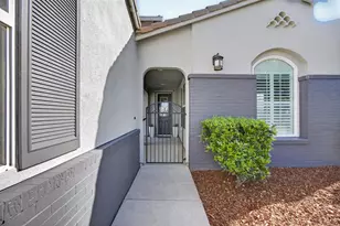 5204 Crown Bench Cir, Elk Grove, CA 95757 - Photo 7