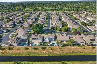 5204 Crown Bench Circle, Elk Grove, CA 95757 - Photo 61