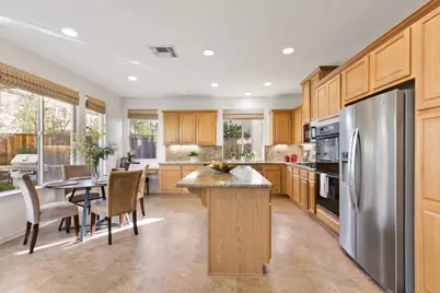 1047 Elsworth Way, Folsom, CA 95630 - Photo 15