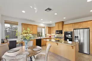 1047 Elsworth Way, Folsom, CA 95630 - Photo 17