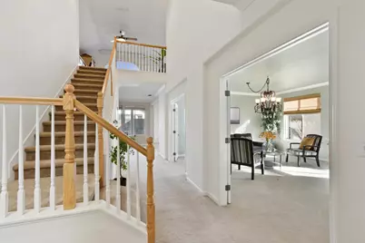 1047 Elsworth Way, Folsom, CA 95630 - Photo 5