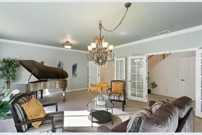 1047 Elsworth Way, Folsom, CA 95630 - Photo 9