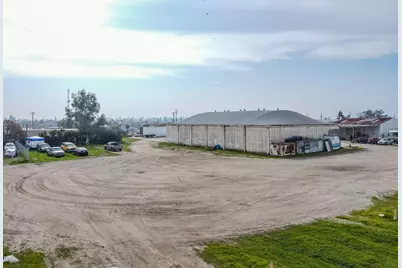 7310 Walnut Avenue, Winton, CA 95388 - Photo 23