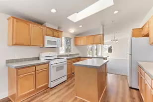 12412 Plum Ln, Wilton, CA 95693 - Photo 17