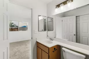 6690 Hometown Way, Sacramento, CA 95828 - Photo 13